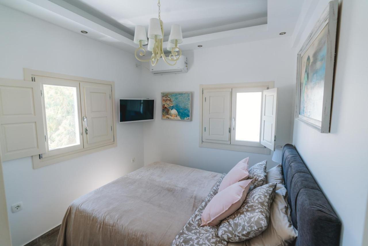 דירות Emporio  Lux House With Outdoor Jacuzzi And Sea View In Santorini מראה חיצוני תמונה