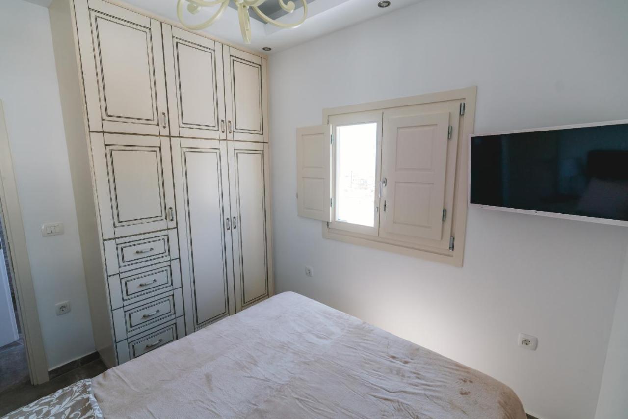 דירות Emporio  Lux House With Outdoor Jacuzzi And Sea View In Santorini מראה חיצוני תמונה